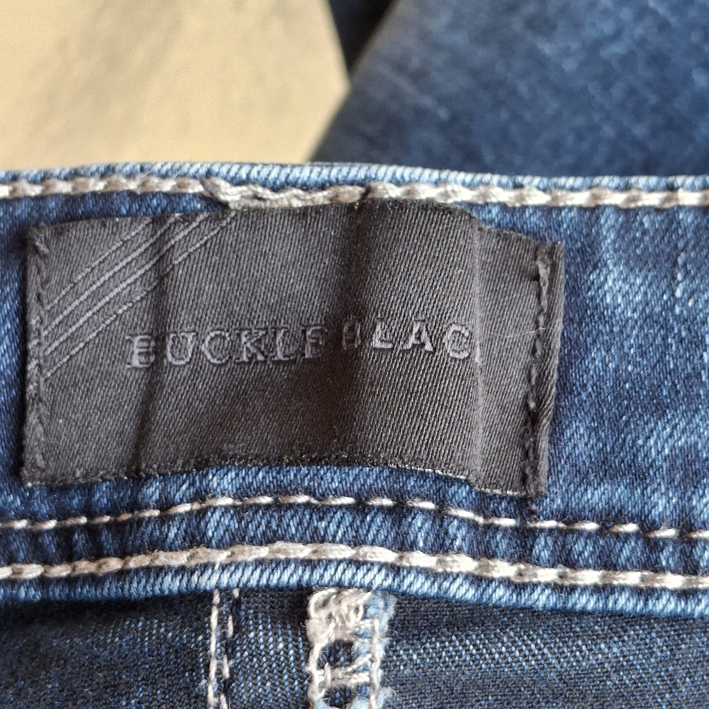 Buckle Black Curvy Fit No. 76 Bootcut Blue Denim Stretch Jeans  Women Size 31x32 - Picture 2 of 16